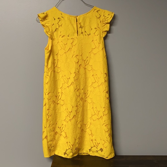 Yellow lace dress - Picture 2 of 5